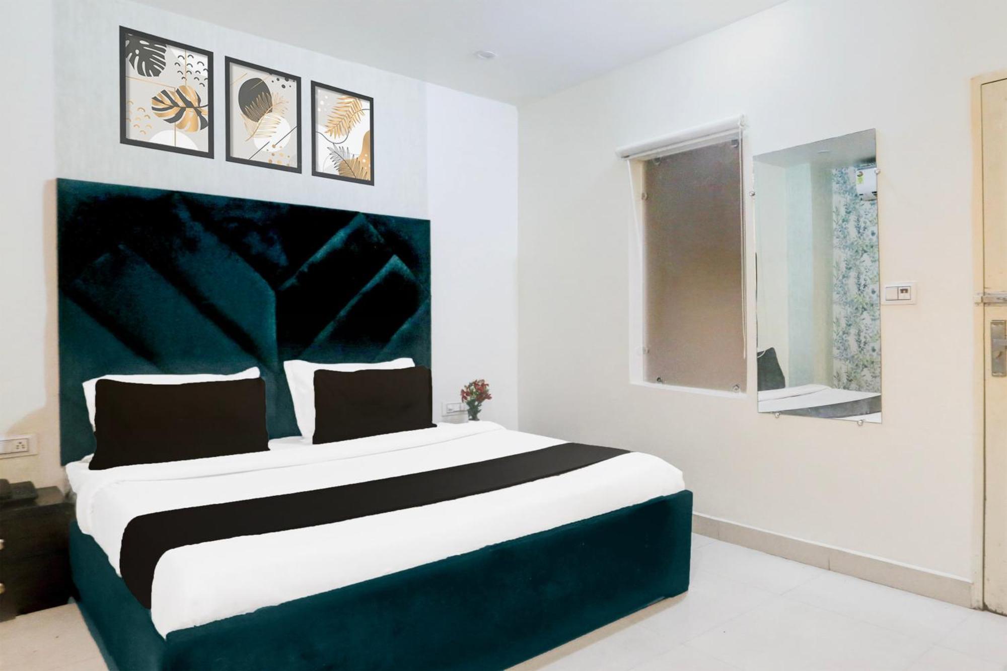 Super Collection O Roop Vihar Rohtak Formerly Hotel Maha מראה חיצוני תמונה